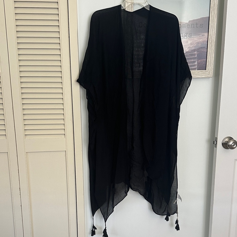 NWT Size (One Size) Moss Rose Black Cover Up/Kimono 100% Viscose
